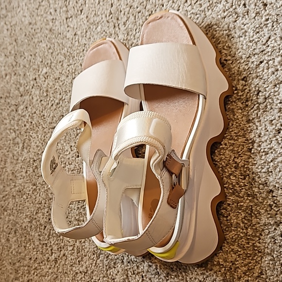 Sorel Kinetic Impact Sandal Womens 8.5 Shoes White Leather Strappy Platform - Picture 6 of 7